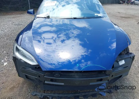 2016 Tesla Model S 60D/70D/75D/85D/90D z USA, uszkodzony, nr VIN 5YJSA1E29GF158239